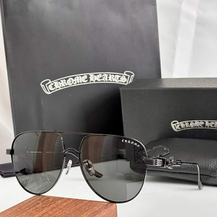 Picture of Chrome Hearts Sunglasses _SKUfw76720155fw